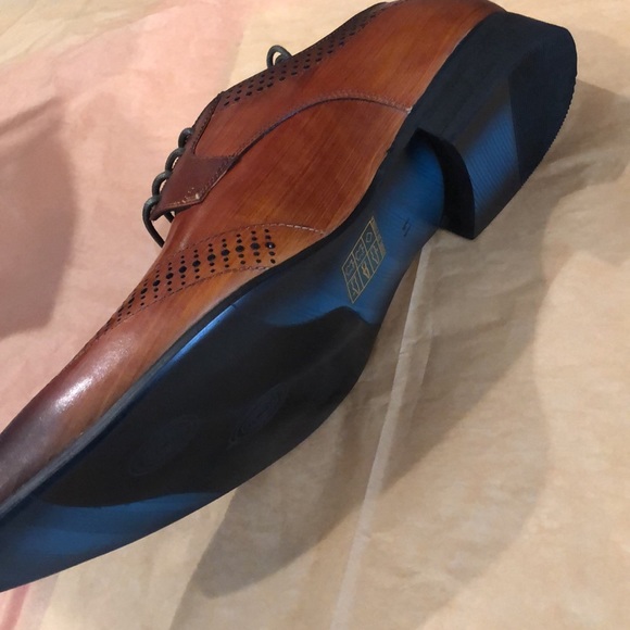 NWB Encore Fiesso Leather Shoes Perforation FI6925 - Picture 4 of 4